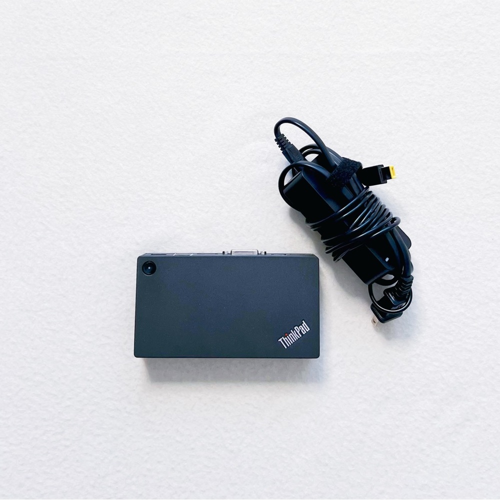 Lenovo ThinkPad USB 3.0 Pro Docking Station 40A7 DK1522 Plug & Display